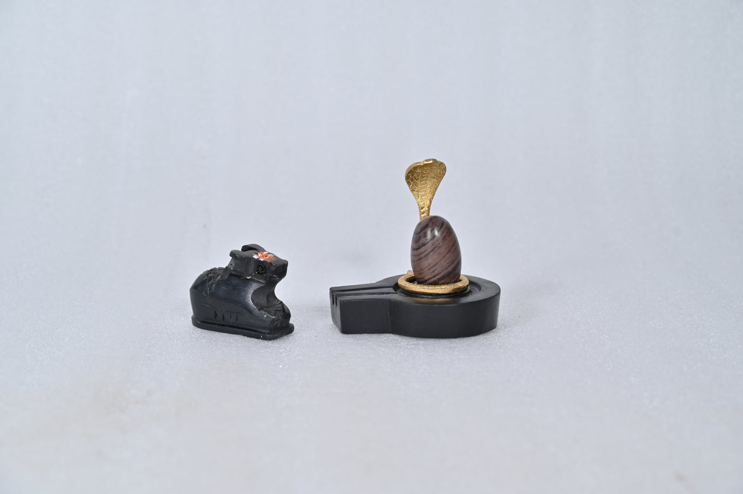 Narmdeswar shivling anghuthe ke sije ka home pooja ke liye