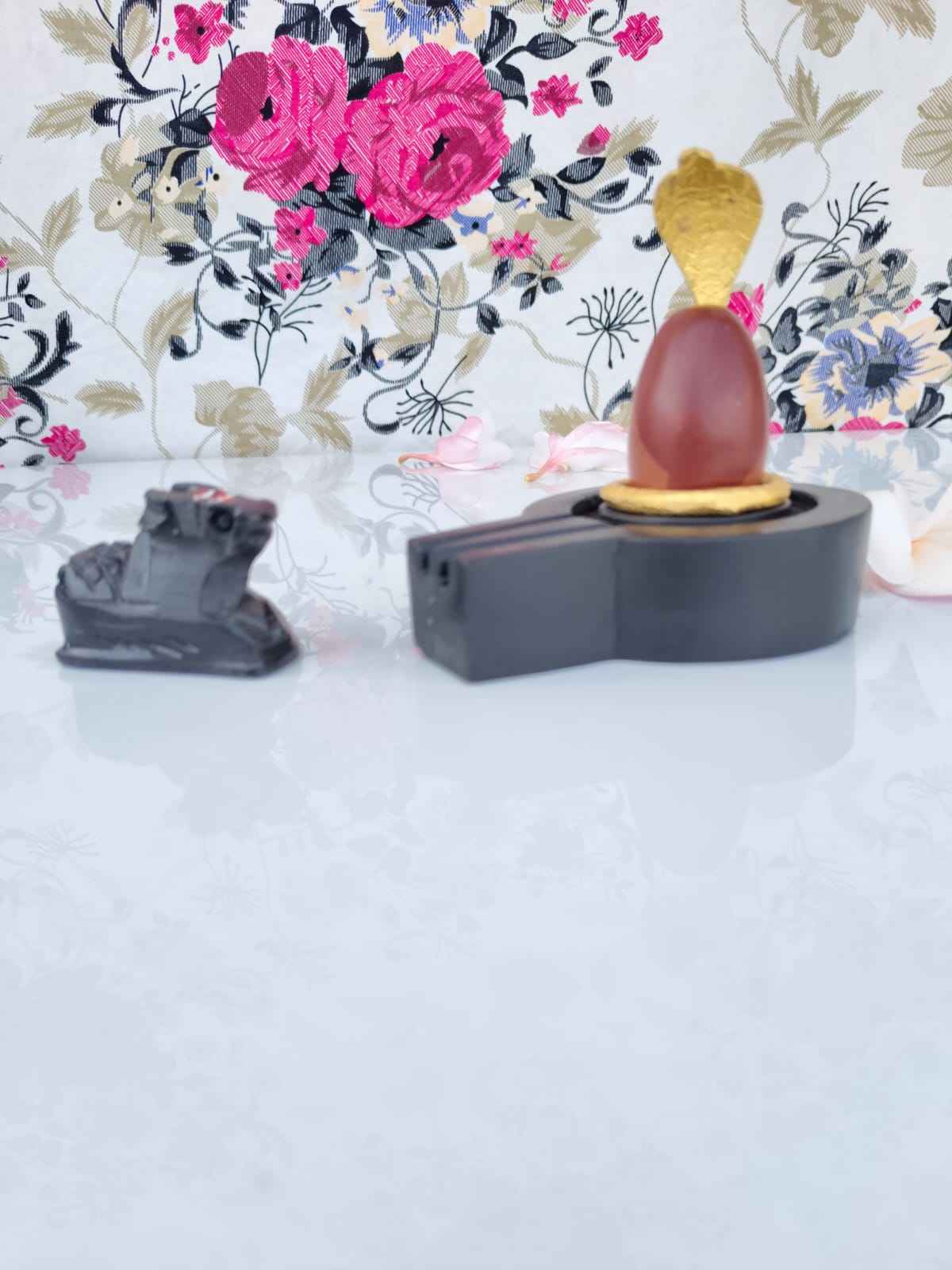 Narmadeshwar Shivling Set with Brass Jaldhari, Naag & Nandi - Narmada Narmadeshwar shivling