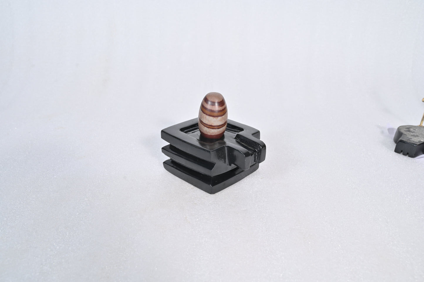 2 inch shivling with 4 inch chakor jaladhari home puja