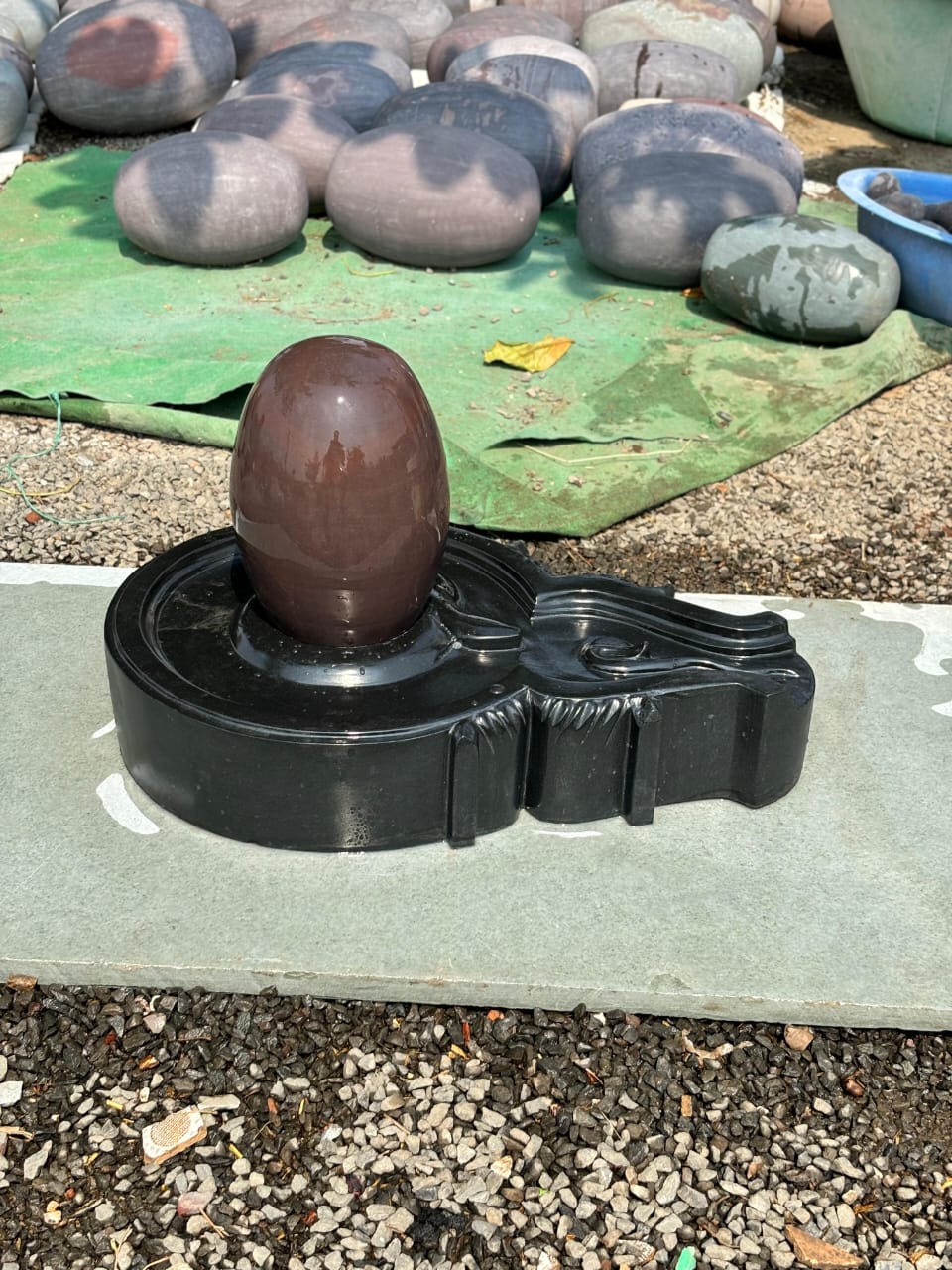 12 inch shivling with 24 inch jaladhari with 12 inch nandi mandir pooja